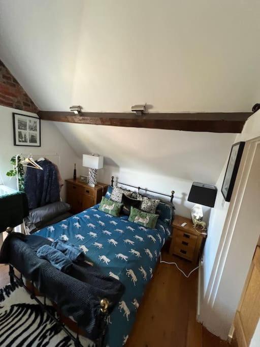 The Hanging Gate Coach House 텔퍼드 외부 사진